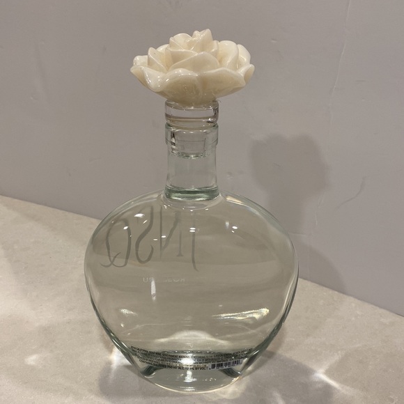 JNSQ Rose Cru Beautiful Empty Bottle Repurpose was wine decanter or bath… - Picture 10 of 14
